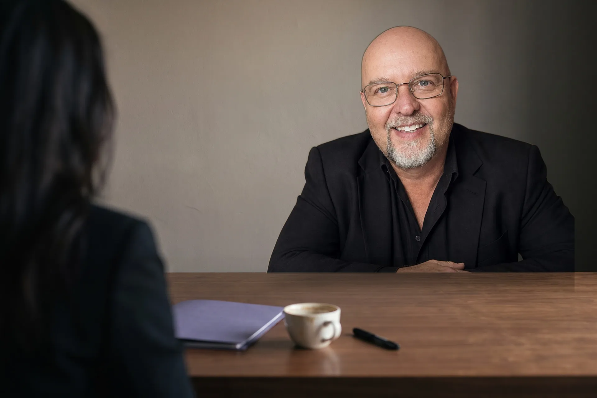 Editorial agent portrait of Chris Lutz